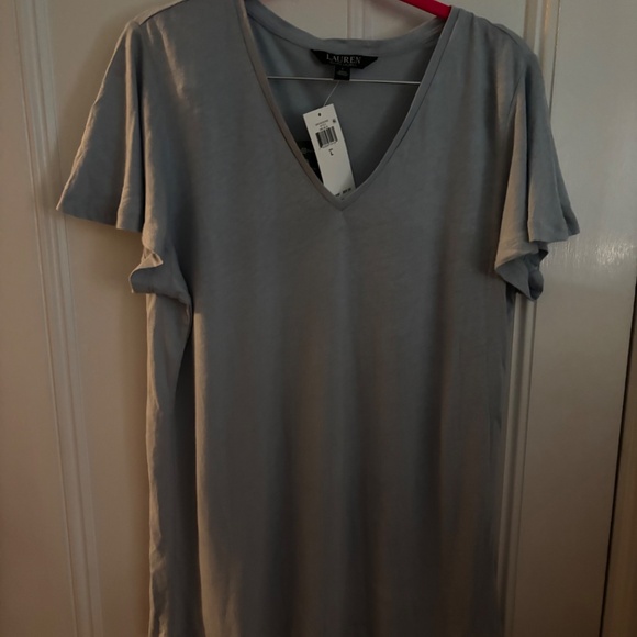 NWT, Lauren by Ralph Lauren, size large, V neck top with butterfly sleeves - Picture 2 of 4